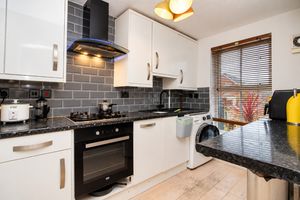 Kitchen- click for photo gallery